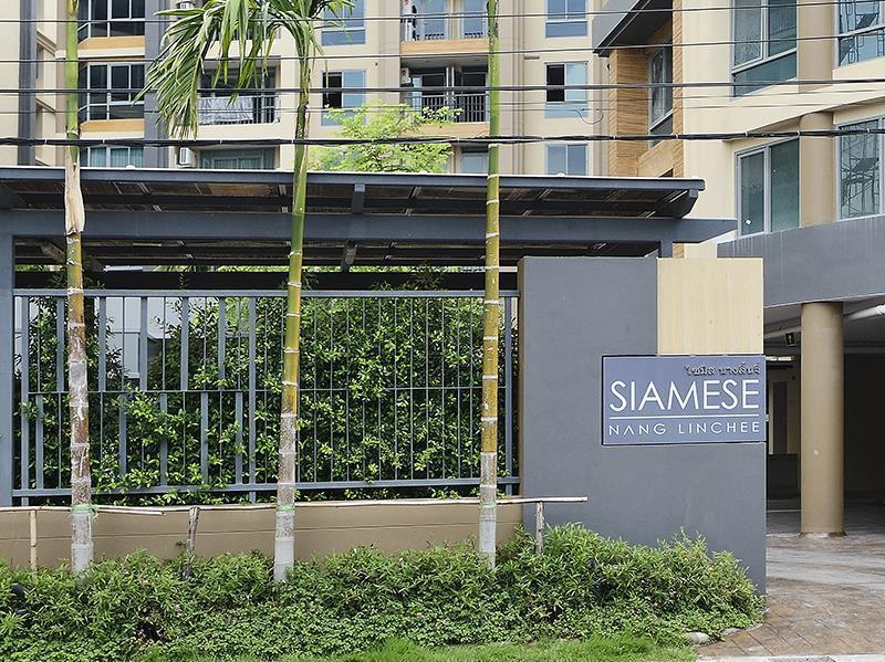 Siamese Nanglinchee Apartment Bangkok Luaran gambar