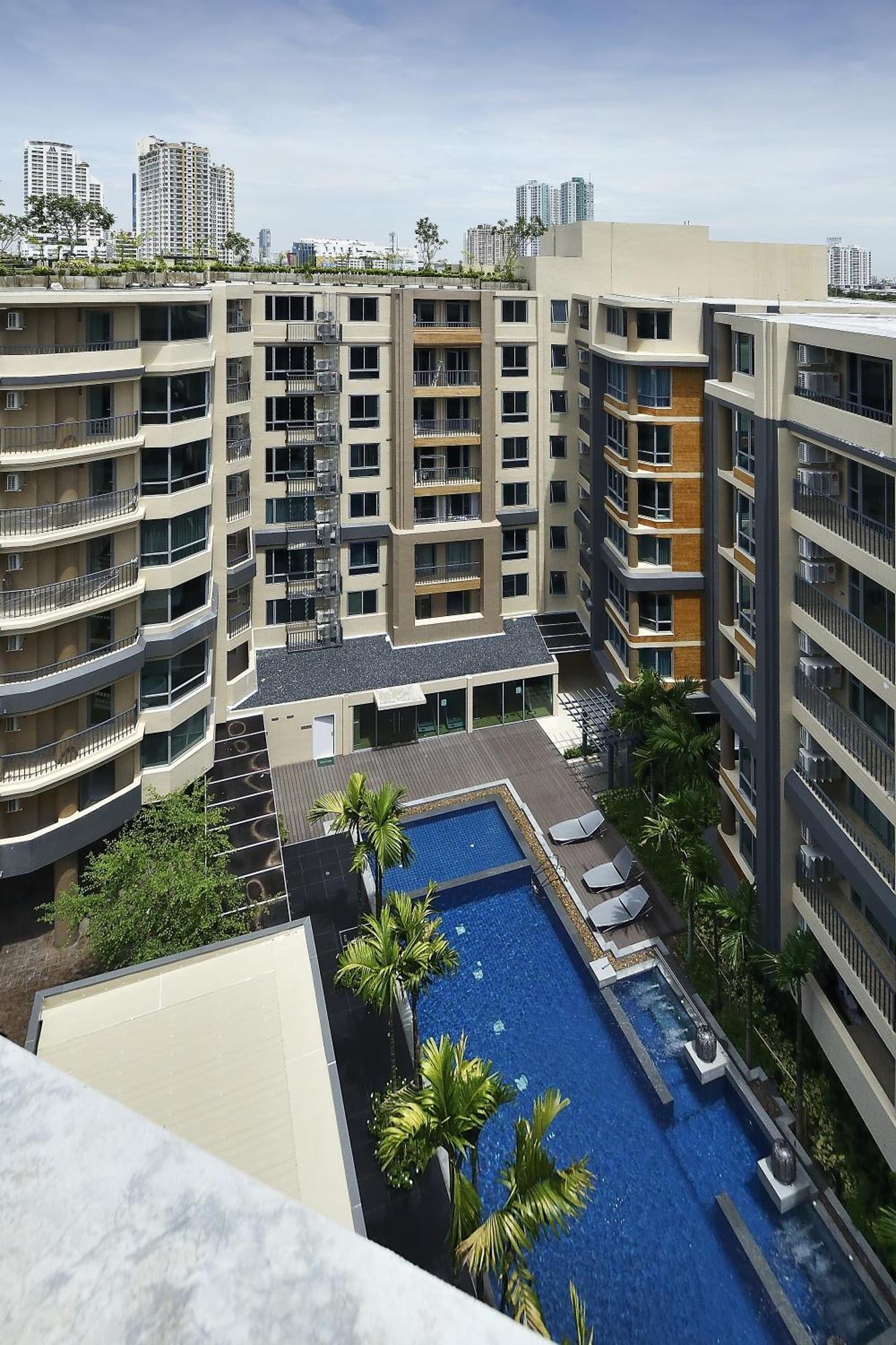 Siamese Nanglinchee Apartment Bangkok Luaran gambar