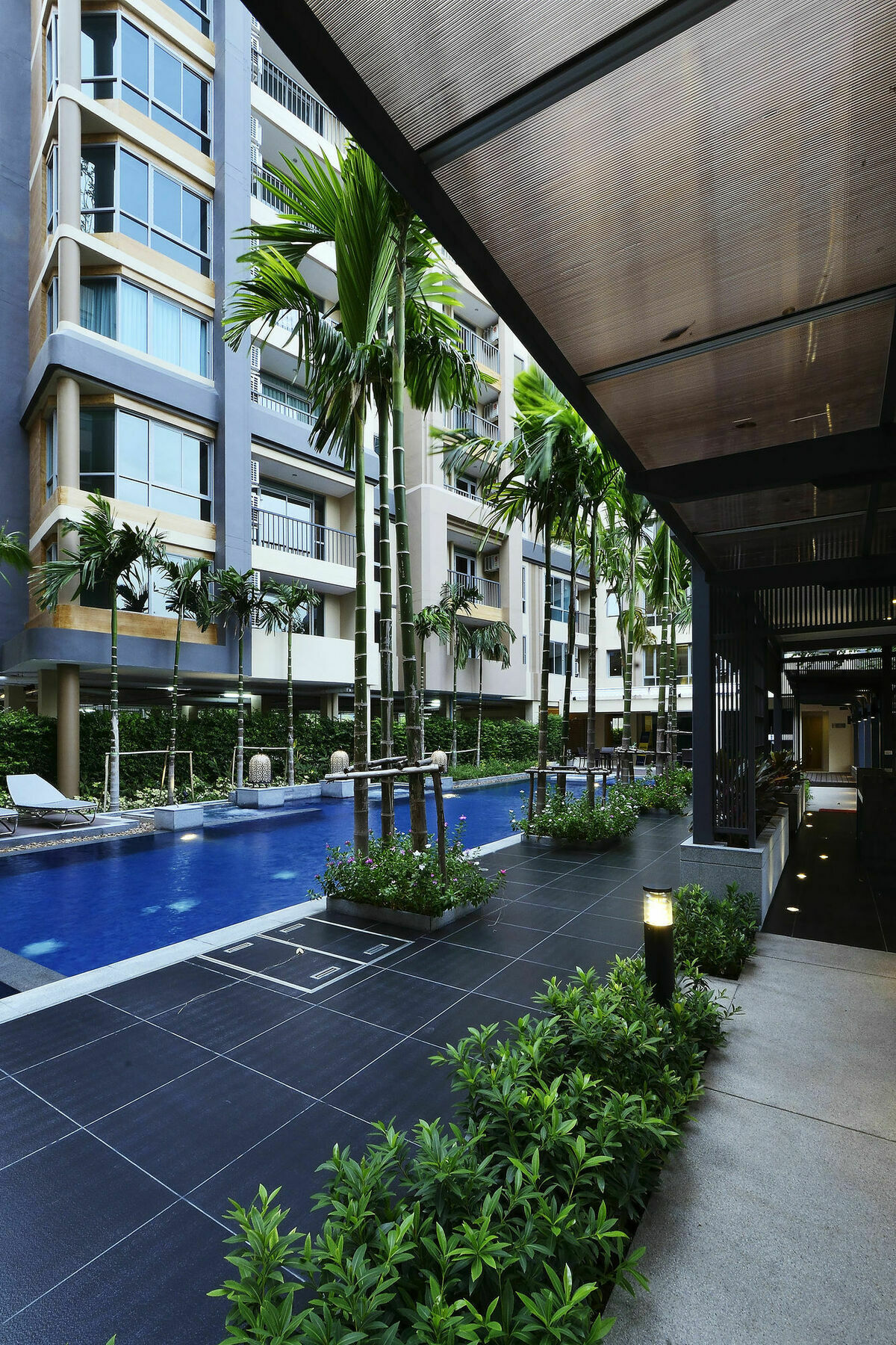 Siamese Nanglinchee Apartment Bangkok Luaran gambar