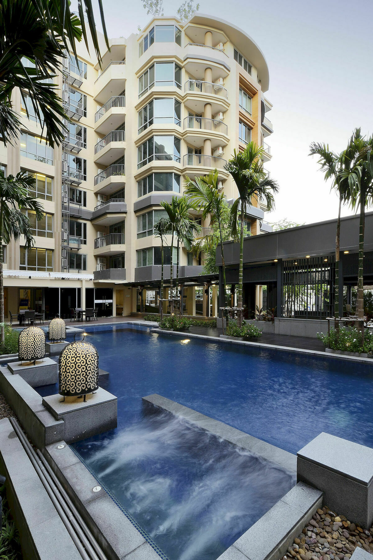 Siamese Nanglinchee Apartment Bangkok Luaran gambar